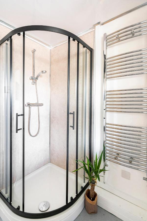 Lovely 1-Bedroom Property With Balcony In West End Glasgow Esterno foto