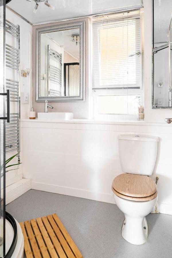 Lovely 1-Bedroom Property With Balcony In West End Glasgow Esterno foto
